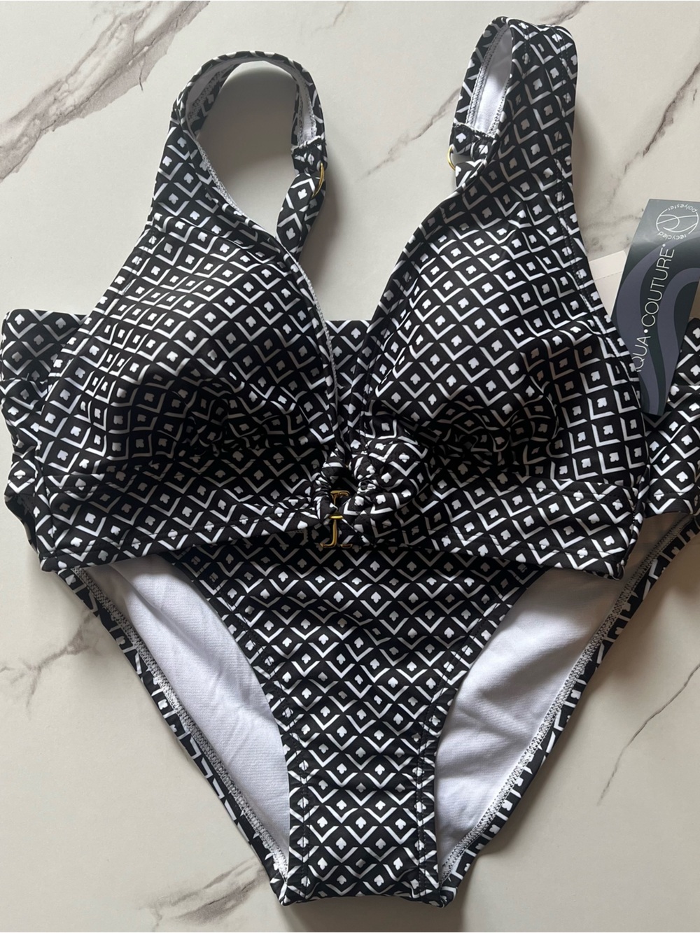 NWT Aqua Couture Women’s Black & White Geometric Bikini (Size Medium)